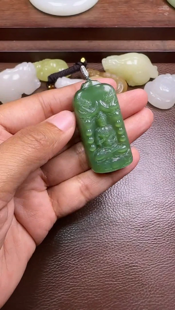 未镶嵌和田玉挂件和田玉挂件