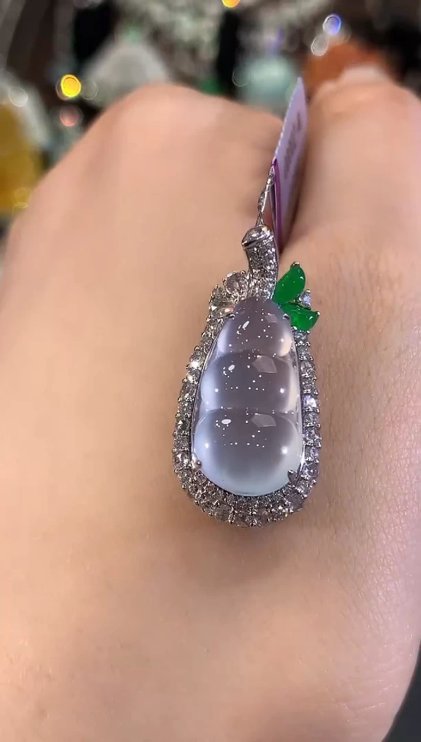 吊坠(不含链)18K金镶嵌翡翠C141