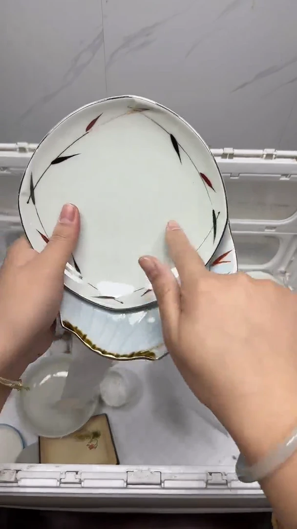 【闪购商品】1096回流瓷器默认微瑕，18.8包邮