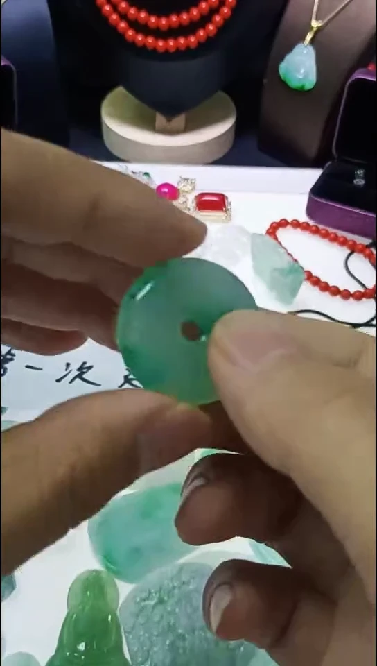 吊坠(不含链)未镶嵌翡翠翡翠