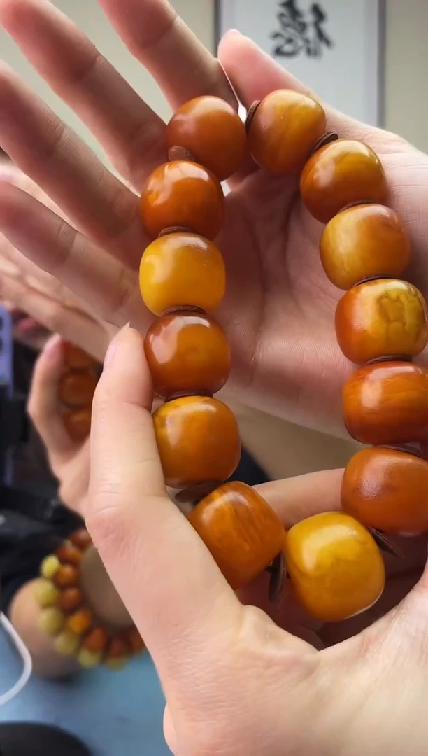 琥珀未镶嵌珠宝奇石T064 20假一罚十，多样性发一件