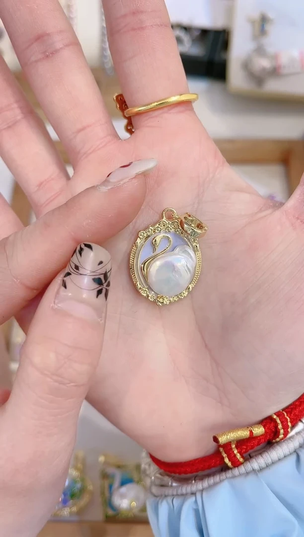 【闪购商品】淡水珍珠颈饰合金吊坠