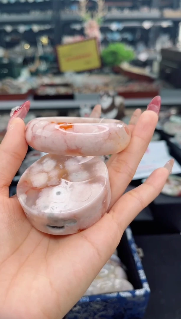 【闪购商品】石英质玉手镯未镶嵌55圈口（赠品镯心）1484416