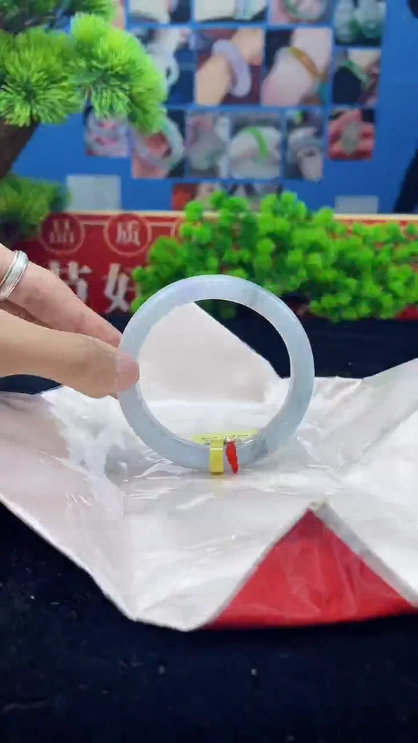 【闪购商品】翡翠手镯未镶嵌手镯29