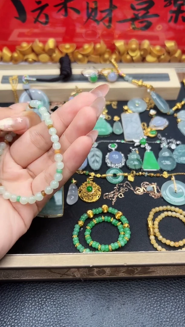 吊坠(不含链)18K金镶嵌翡翠勿拍