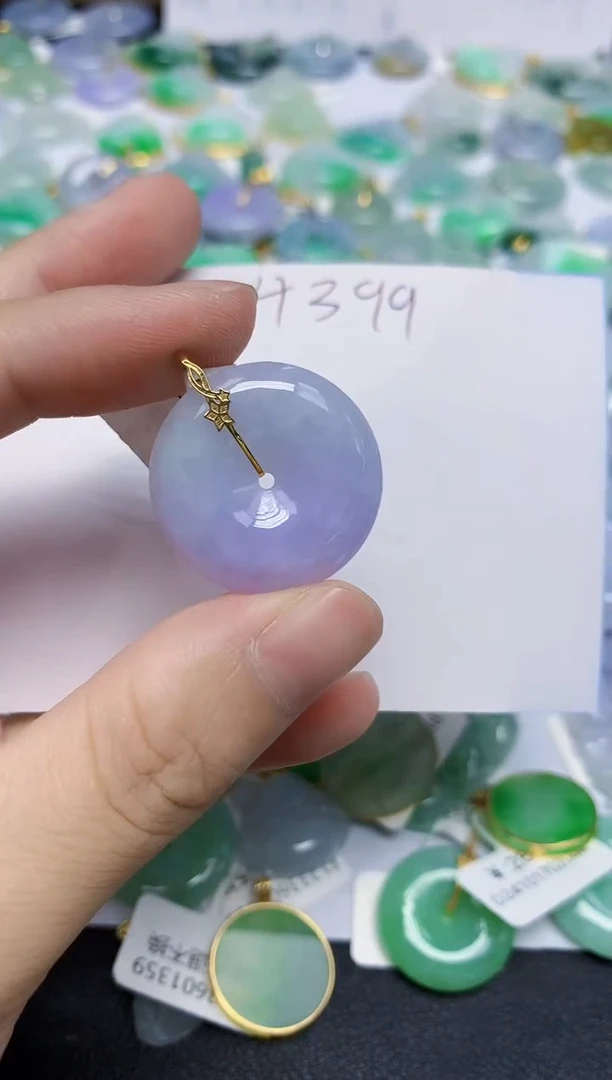 翡翠未镶嵌颈饰天然缅甸翡翠A货