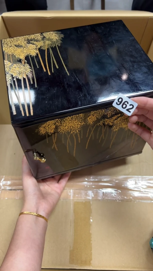 瓷片虛****️+962中古商品谨慎参拍