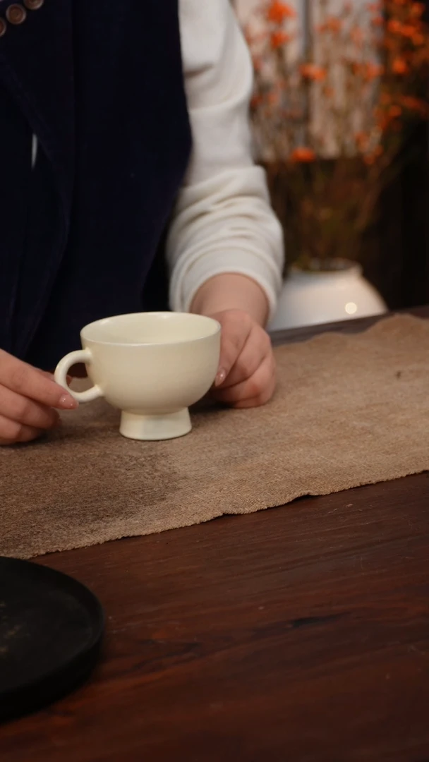 【闪购商品】高足飞天咖啡杯210ml