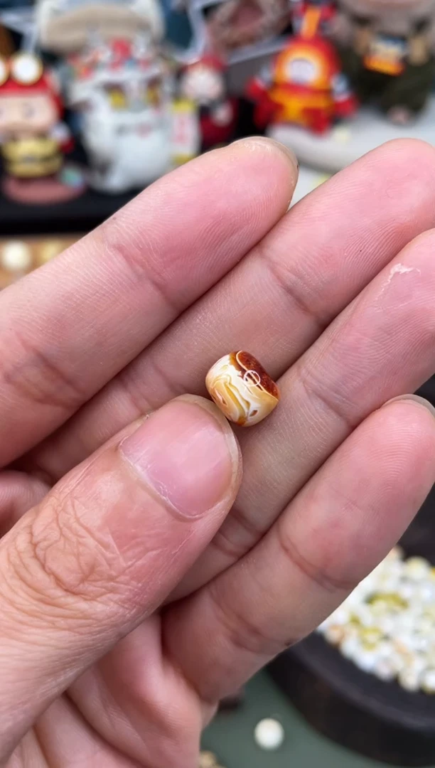 裸石琥珀未镶嵌10x8mm