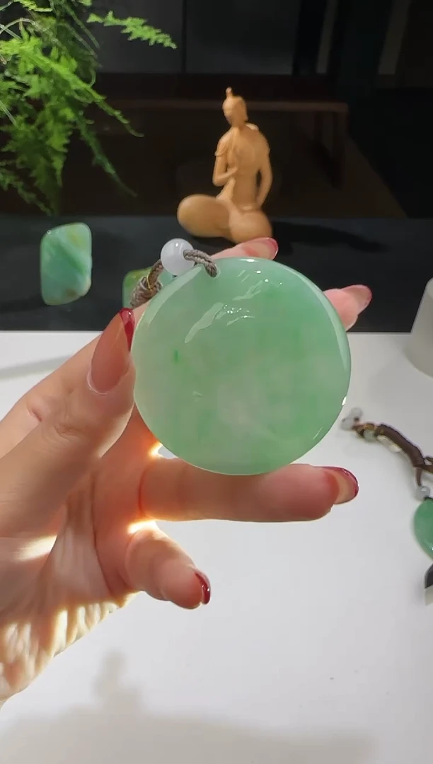 翡翠未镶嵌颈饰【鑫鑫】