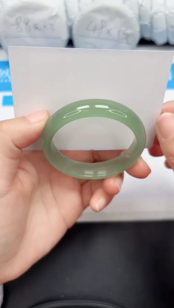 【闪购商品】石英质玉手镯未镶嵌26-52.2