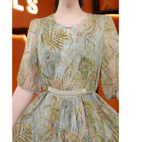 金枝玉叶-2025新款高档显瘦减龄连衣裙