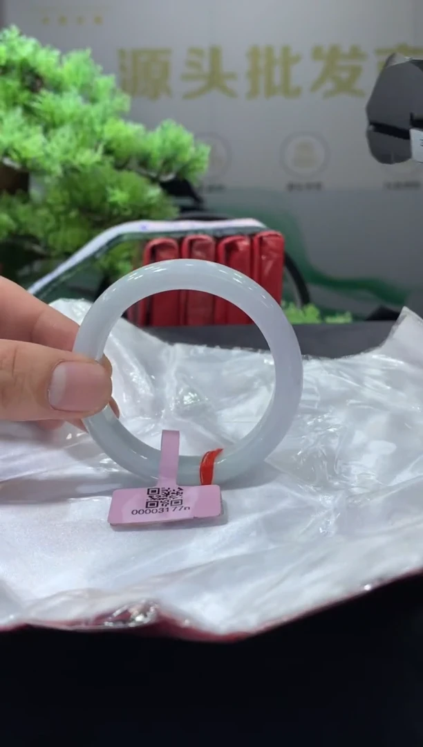 未镶嵌手镯翡翠翡翠手镯