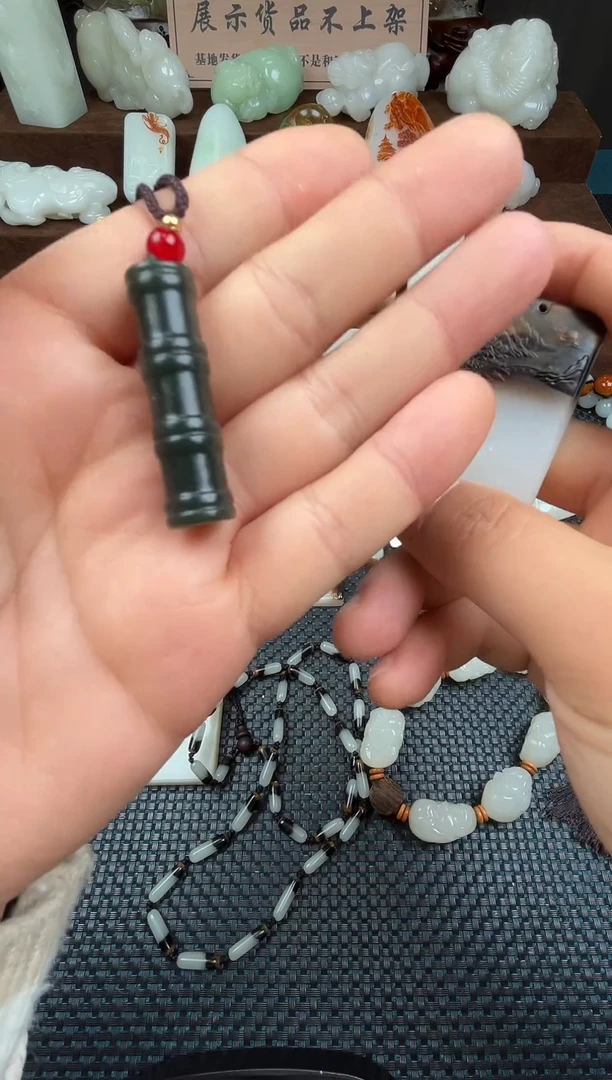 未镶嵌和田玉挂件玺玉珠宝玉器闪购