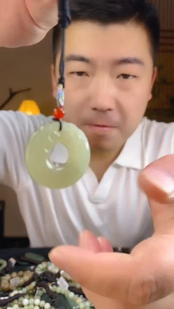和田玉未镶嵌颈饰多样性发货，拍一发一