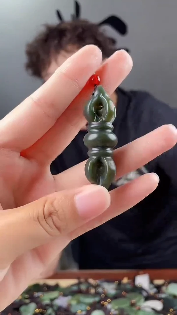 和田玉未镶嵌颈饰拍一发一，多样性发货