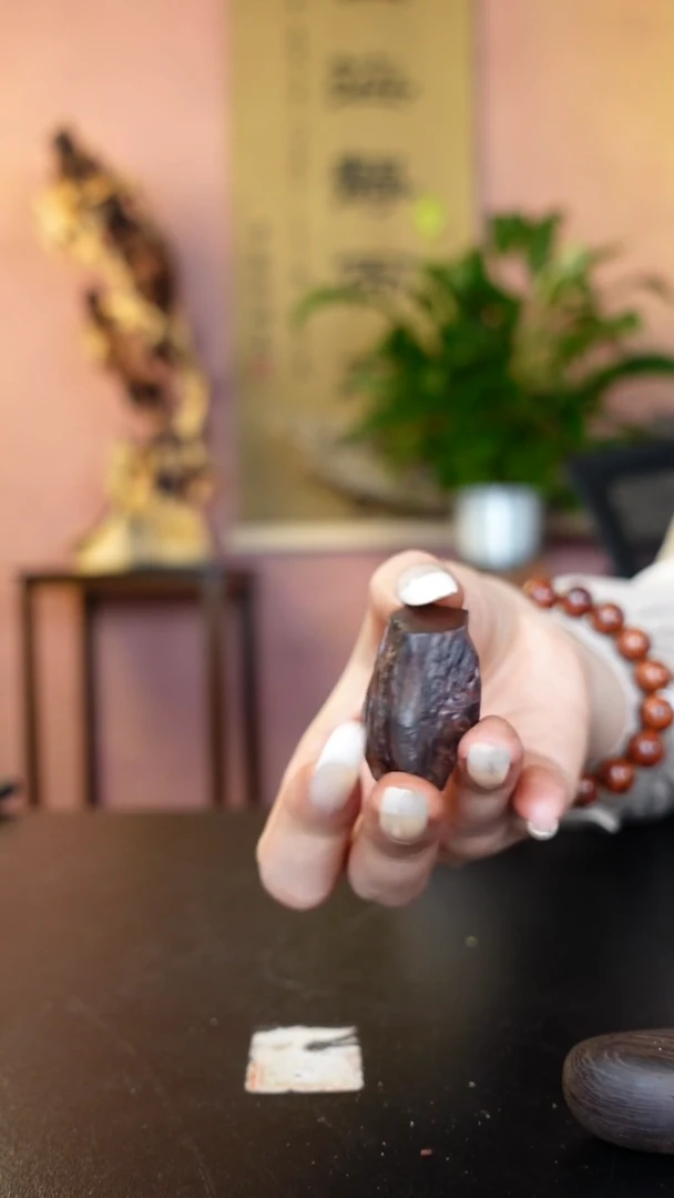 降真香海南红降原料随形把件10克