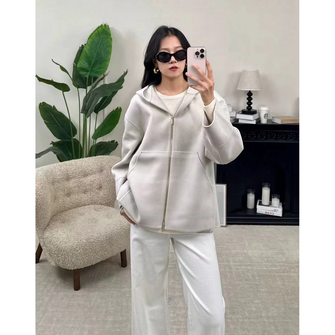 未使用 MaxMara 国现 纯色羊毛连帽外套 WT0109