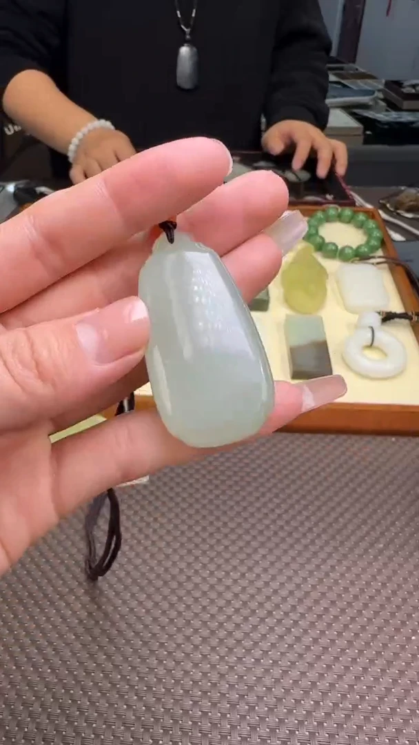 【闪购商品】和田玉吊坠未镶嵌吊坠