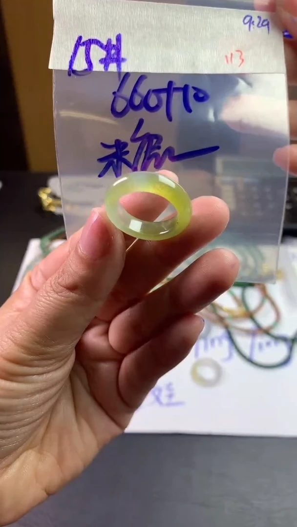 未镶嵌定制翡翠糖***、毛货需精细抛光拍一发一