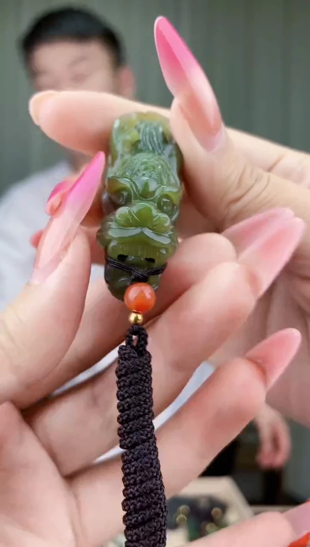 和田玉未镶嵌挂件拍一发一，多样性发货！