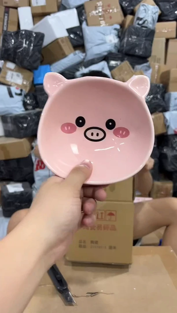 瓷片小猪猫碗