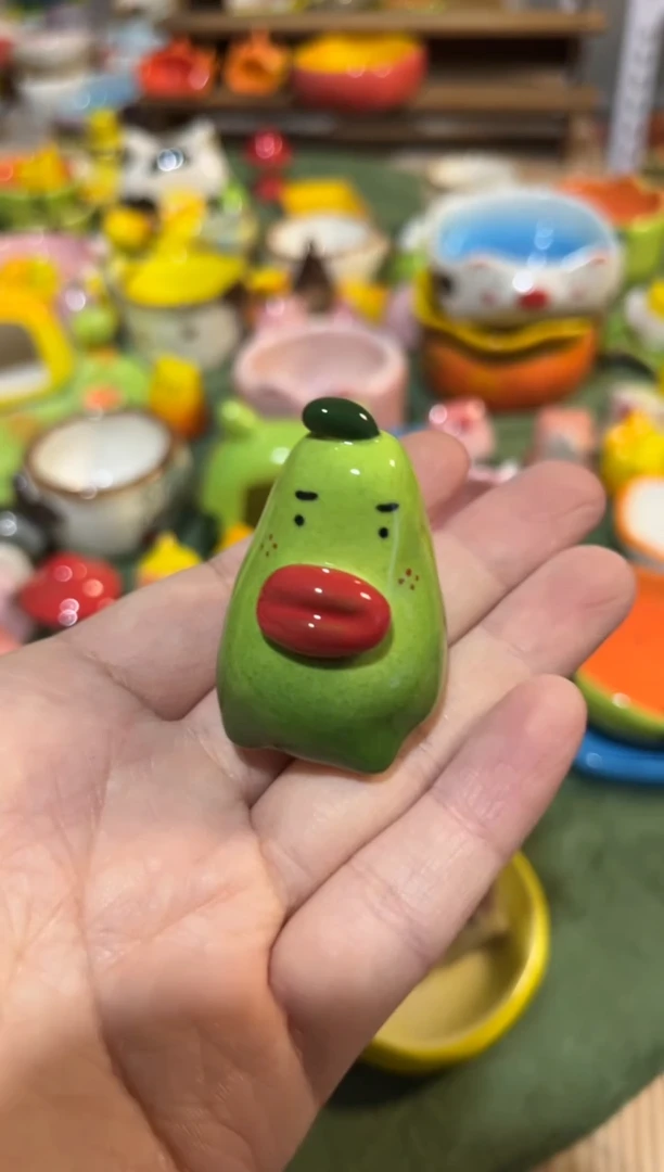 107手绘釉下彩微瑕陶瓷