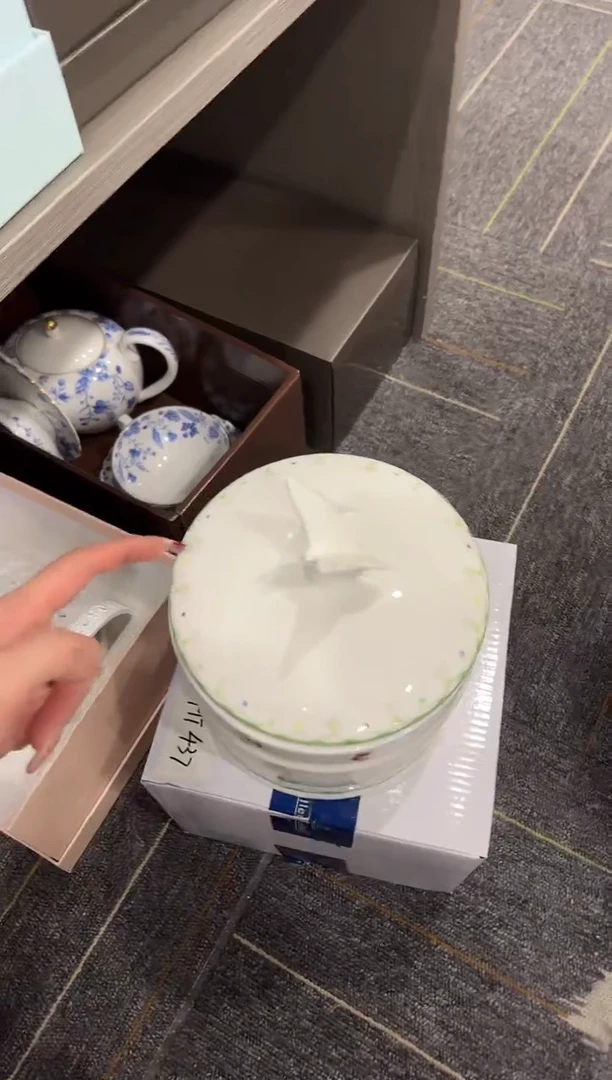 瓷片---000------HT437