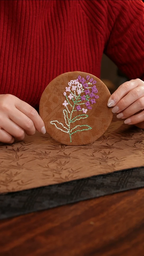 【闪购商品】织绣花卉圆形小号杯垫G款