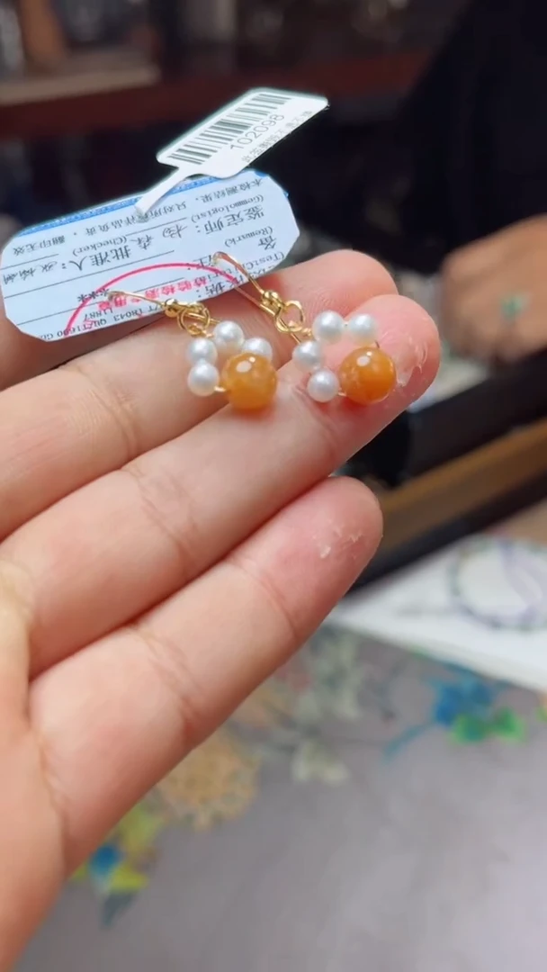 未镶嵌翡翠耳饰如果