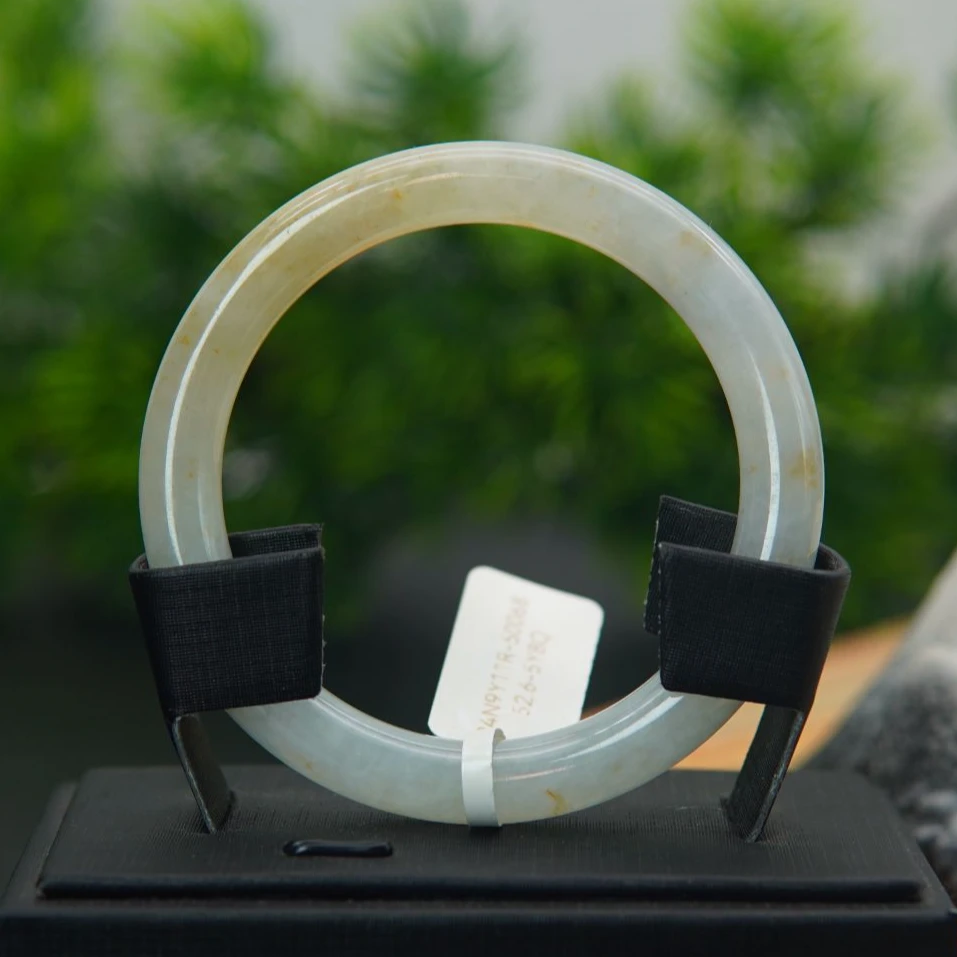 洒金52.6细圆条成品翡翠手镯50068