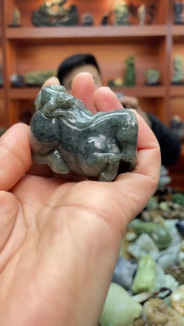 未镶嵌和田玉把件1