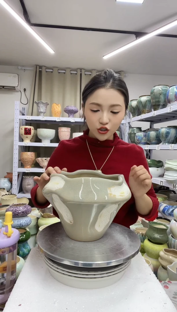 【1.4】花盆尺寸高：18 口：18