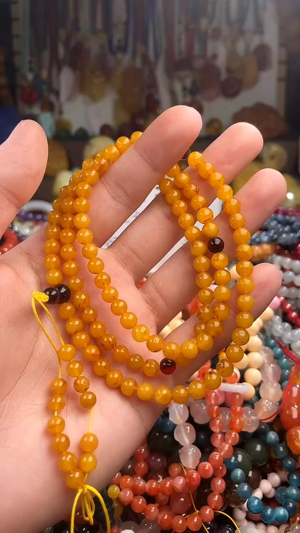 未镶嵌琥珀裸石带**哥(一物一件)159103