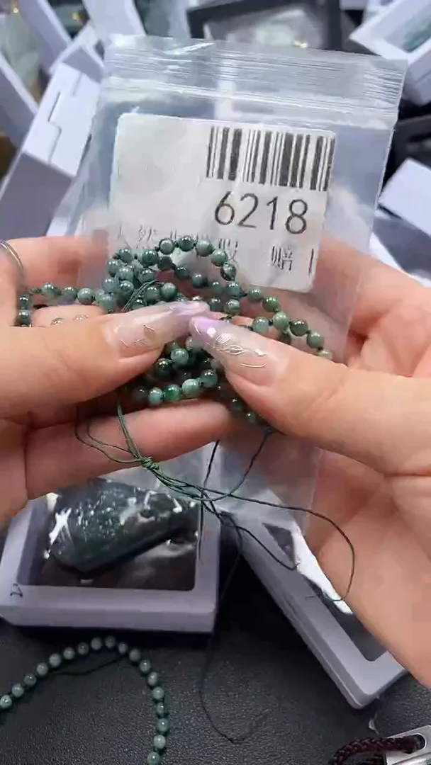 吊坠(不含链)未镶嵌翡翠6218