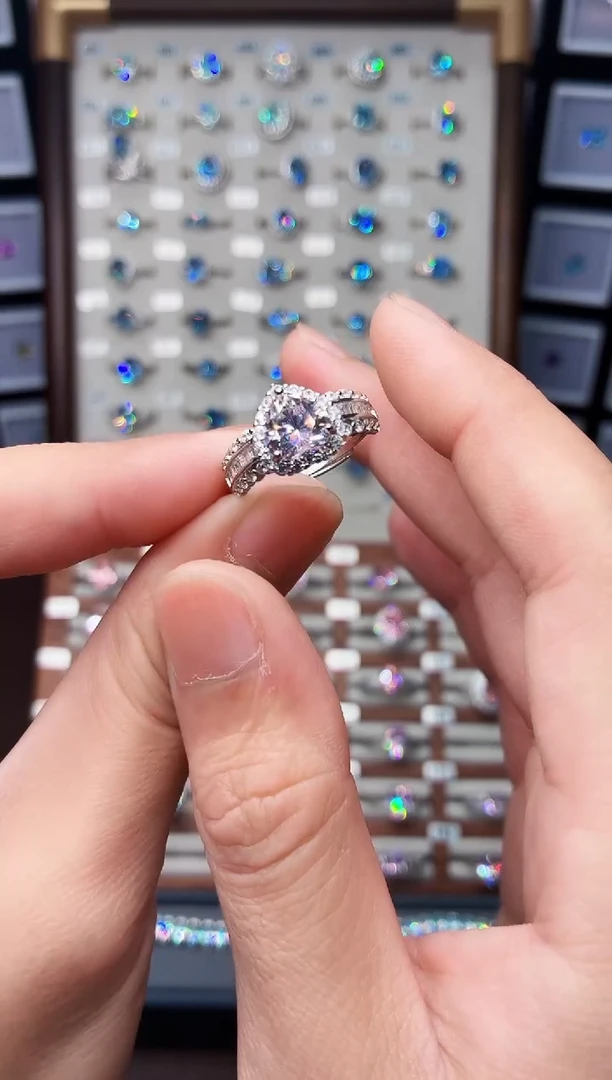 银S925镶嵌戒指绿柱石（摩根石）1888