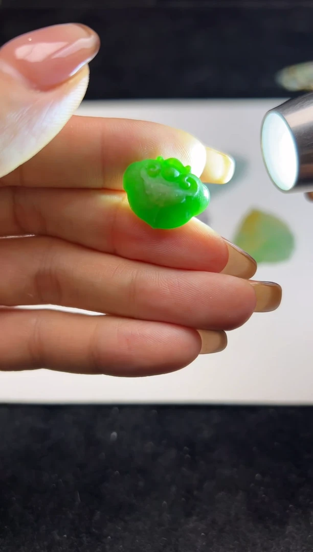 未镶嵌定制翡翠绿如意4500+450