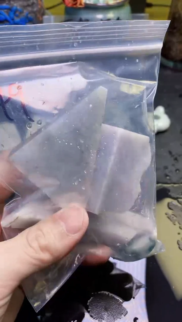 翡翠未镶嵌颈饰天然翡翠049