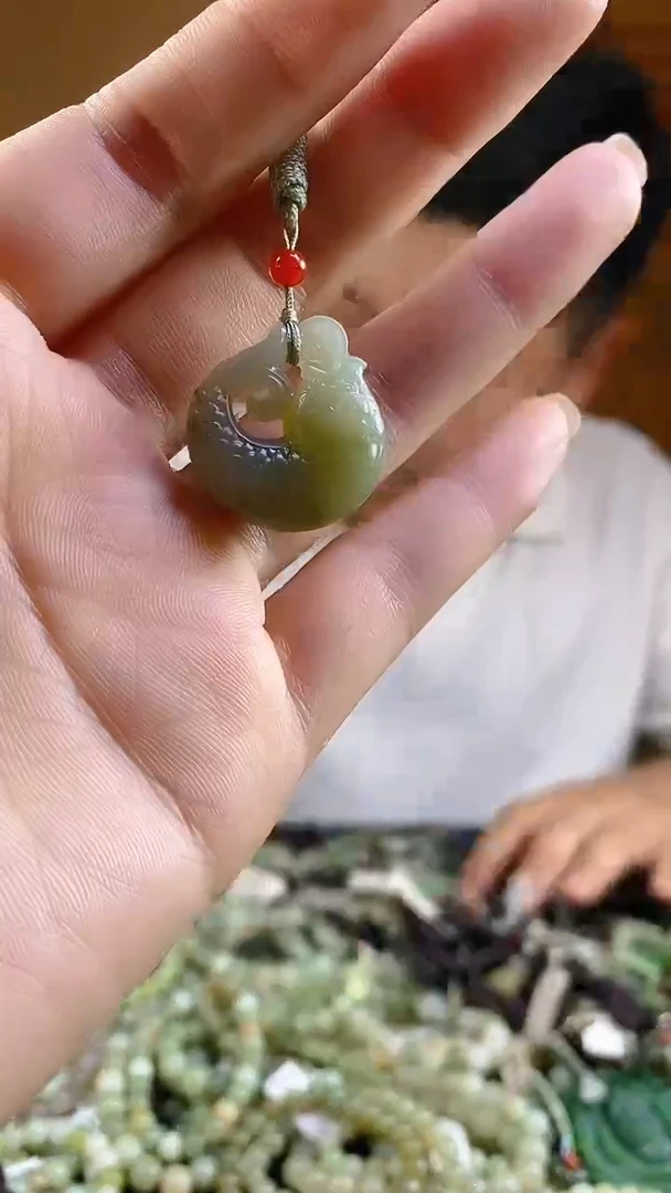和田玉未镶嵌颈饰多样性发货，拍一发一