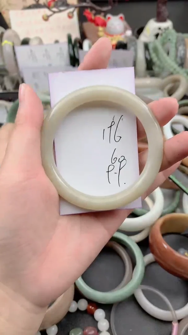 未镶嵌手镯石英质玉196