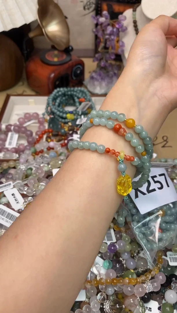 手饰翡翠未镶嵌257