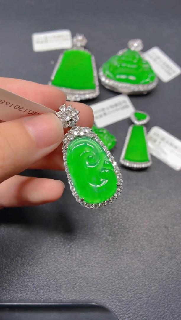 颈饰银S925镶嵌翡翠1