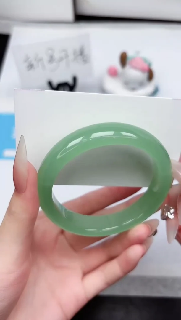 石英质玉手镯未镶嵌143-58