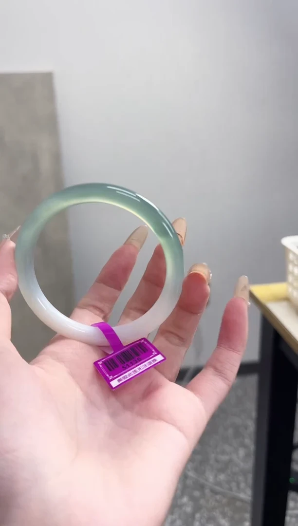 【闪购商品】玛瑙/玉髓手镯未镶嵌56-57圈需要包容