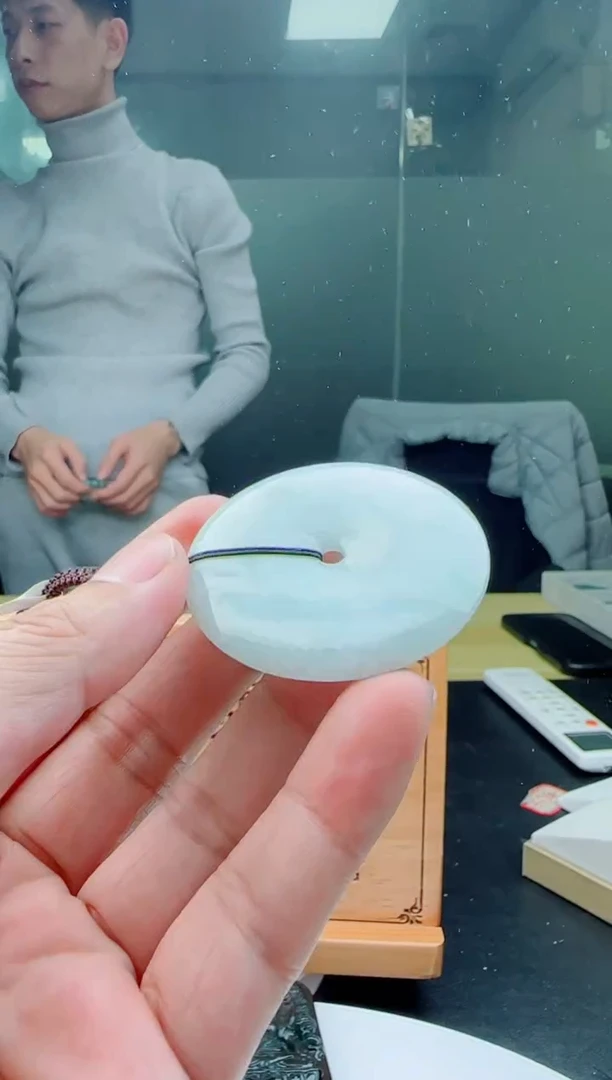 【闪购商品】翡翠颈饰未镶嵌1111111111