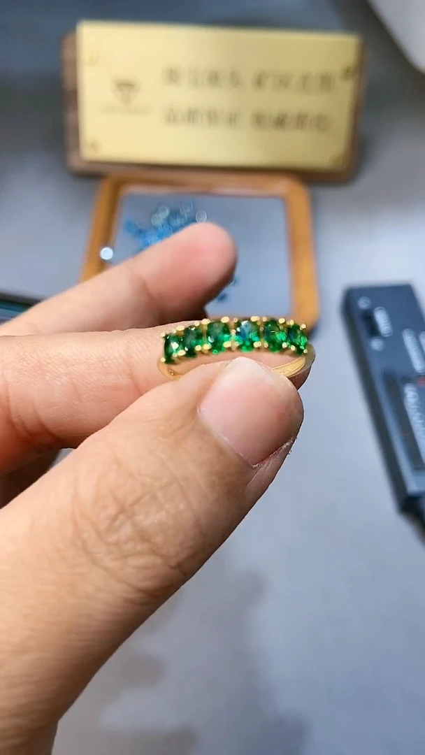 【闪购商品】祖母绿戒指银S925镶嵌354
