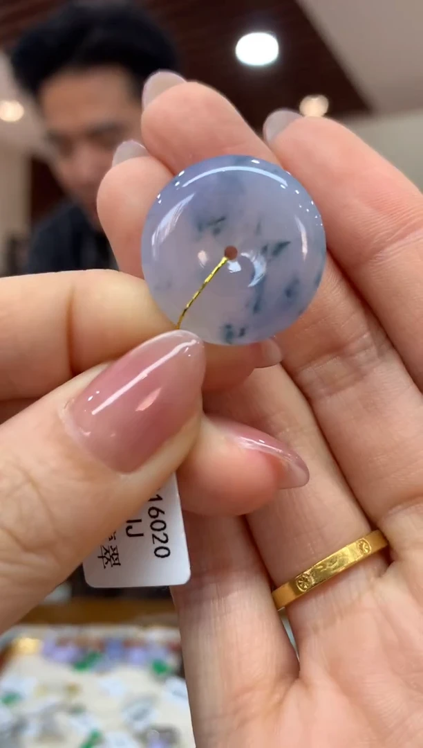 吊坠(不含链)未镶嵌翡翠平安扣