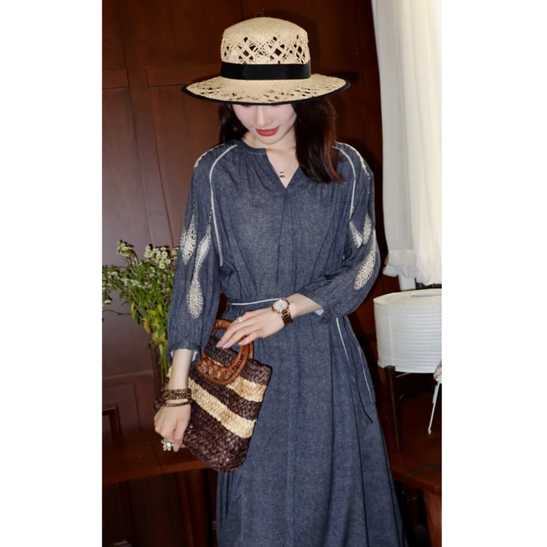 HELA AOMI“桑蚕丝100% 插肩刺绣”复古撞色刺绣连衣裙CY5BM72563