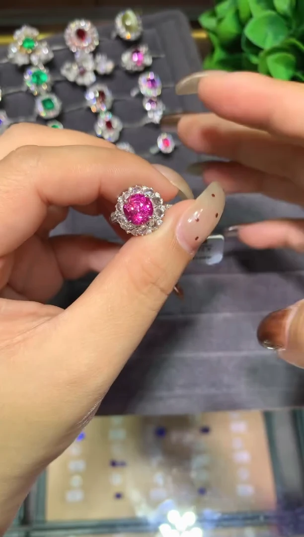 戒指彩色蓝宝石18K金镶嵌3.12ct