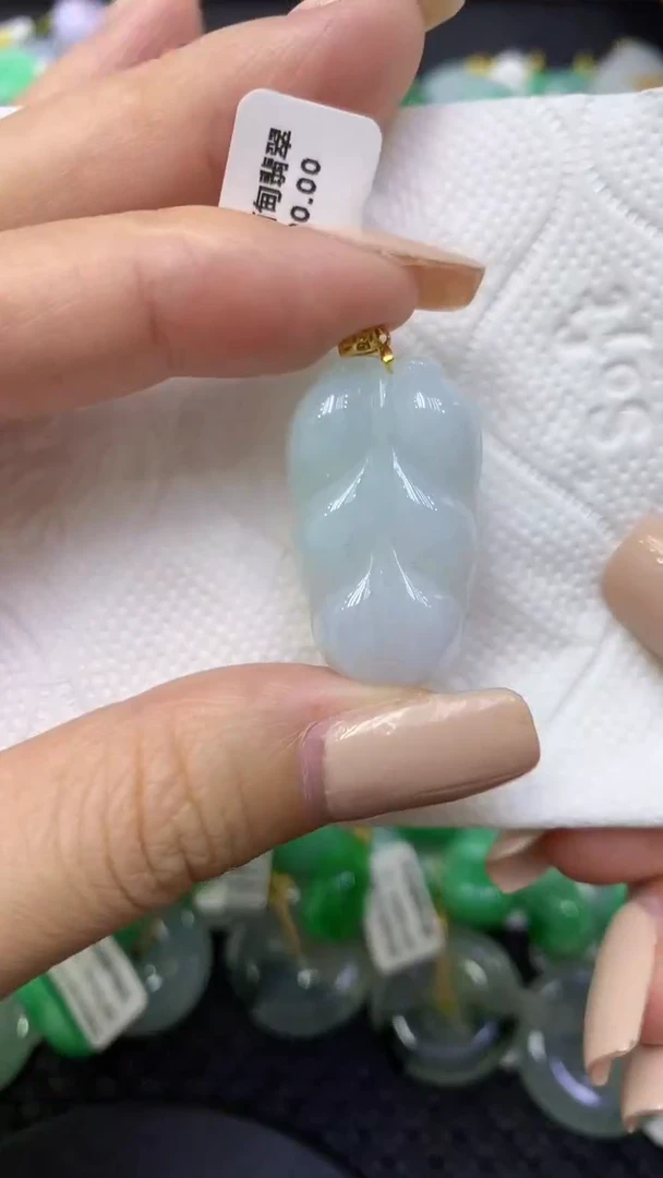 颈饰未镶嵌翡翠天然缅甸翡翠A货